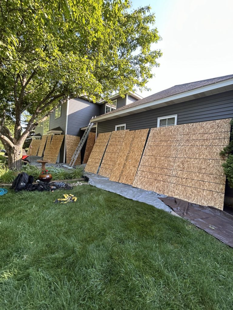 Roofing in Twin Cities Metro Area, MN Roofing in Twin Cities Metro Area, MN